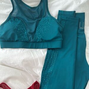 Luxe fit diamond workout leggings and sports bra